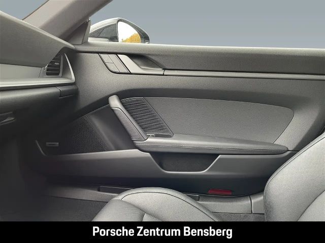 Porsche 992 Carrera Coupé