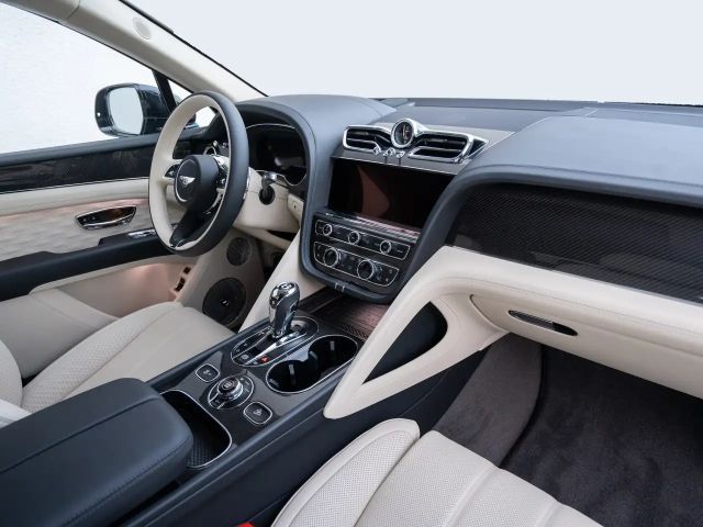 Bentley Bentayga Speed / Akrapovic Titan Auspuffanlage