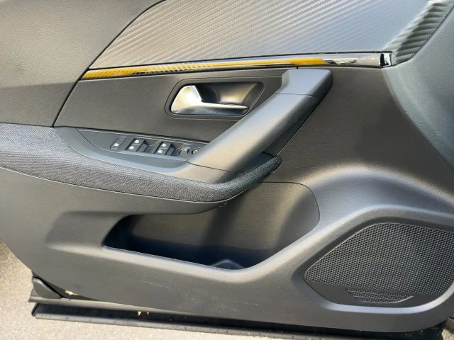 Peugeot 2008 1.2 145 S tyle LED+SHZ+KlimaA+PDC+Facelift