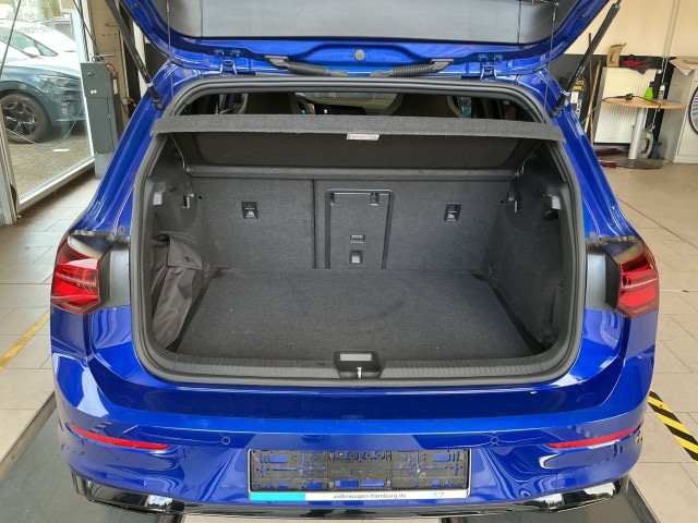 Volkswagen Golf 1.5 eTSI DSG Golf VIII R-Line