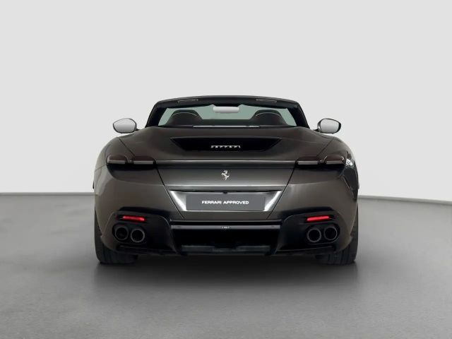 Ferrari Roma Spider