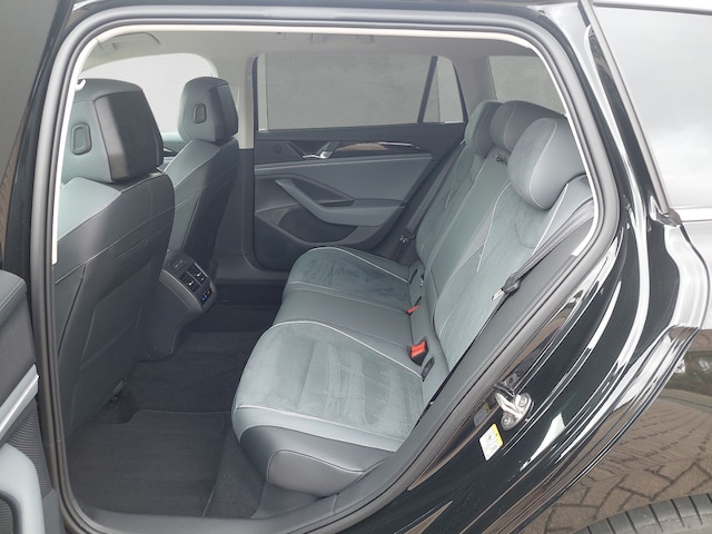 Volkswagen Passat 1.5 eTSI Business