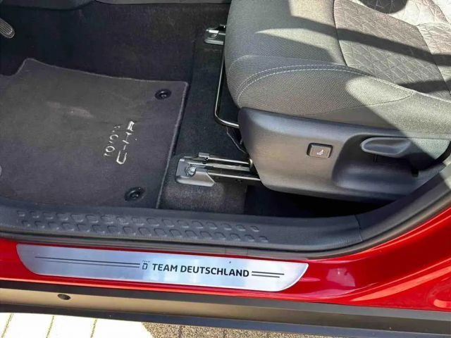 Toyota C-HR Hybride Team D