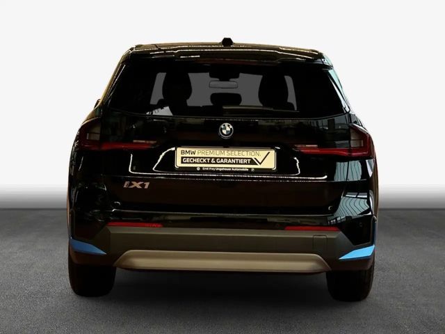 BMW iX1 xDrive30