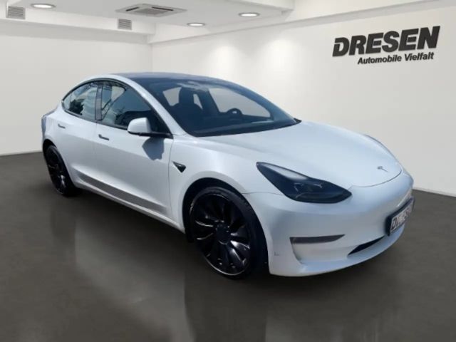 Tesla Model 3 AWD Dual Motor Performance