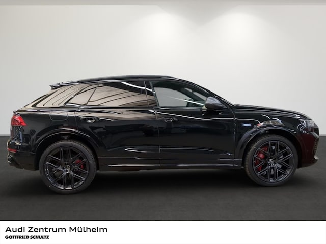 Audi RS Q8 Performance Quattro