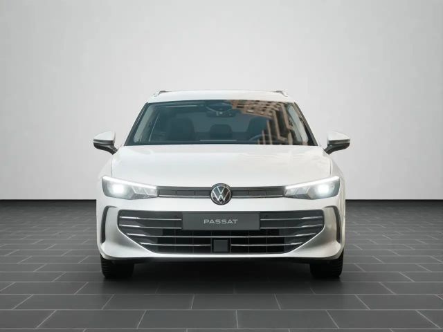 Volkswagen Passat 1.5 eTSI Business DSG Variant