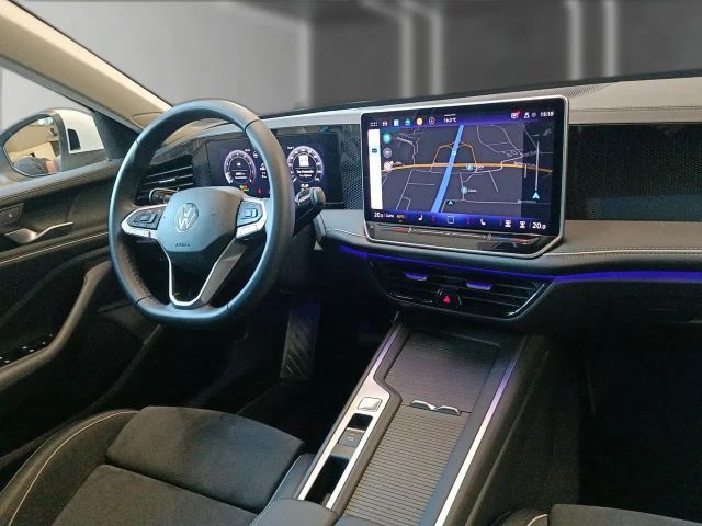 Volkswagen Passat 1.5 eTSI Business DSG