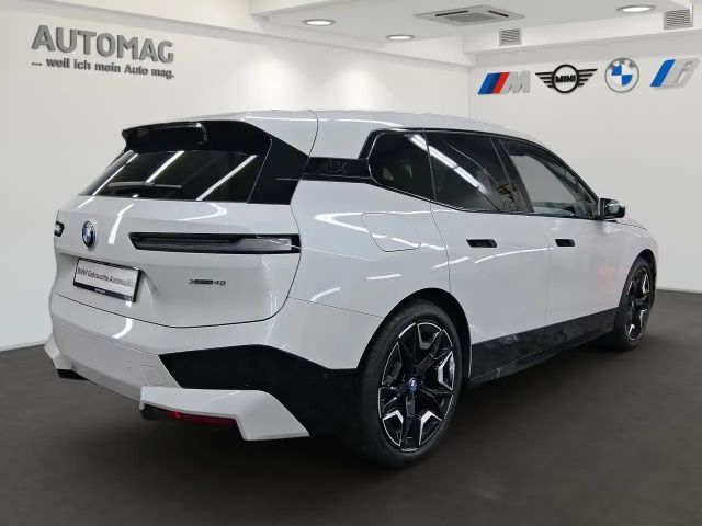 BMW iX xDrive40
