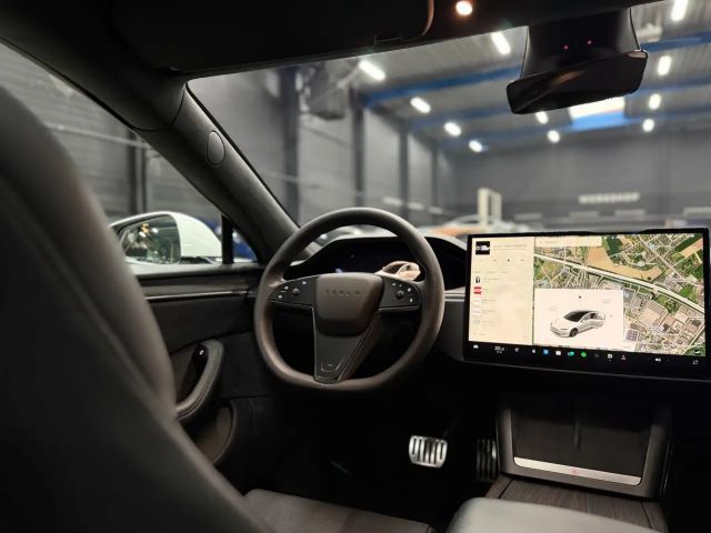 Tesla Model S Long Range