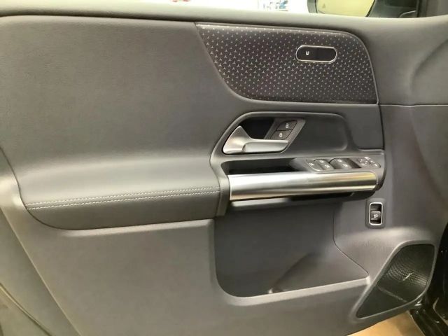 Mercedes-Benz B 200 B 200 d Progressive