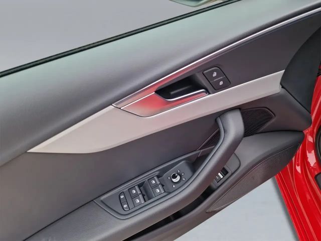 Audi A4 40 TFSI Avant S-Line