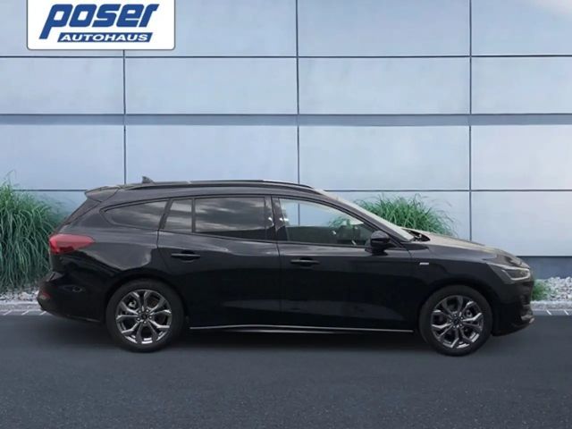 Ford Focus ST Line Wagon