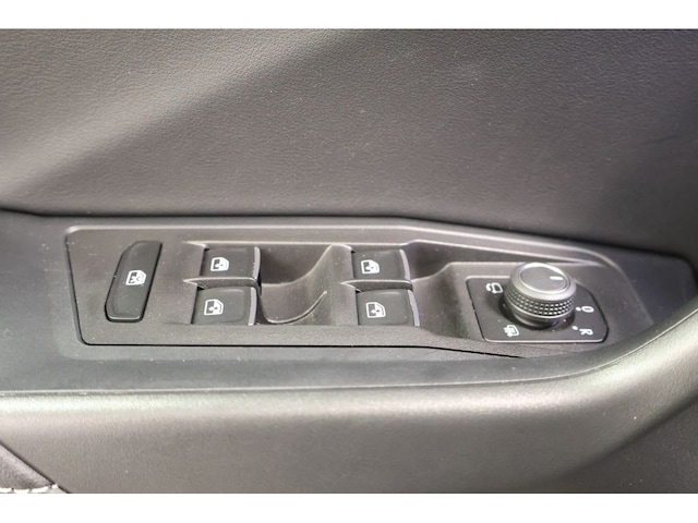 Volkswagen T-Roc 1.5 TSI DSG R-Line