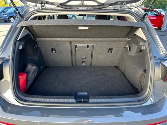 Volkswagen Golf 1.5 TSI Golf VIII Move