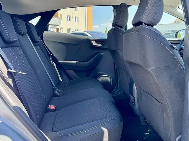 Ford Puma EcoBoost Titanium