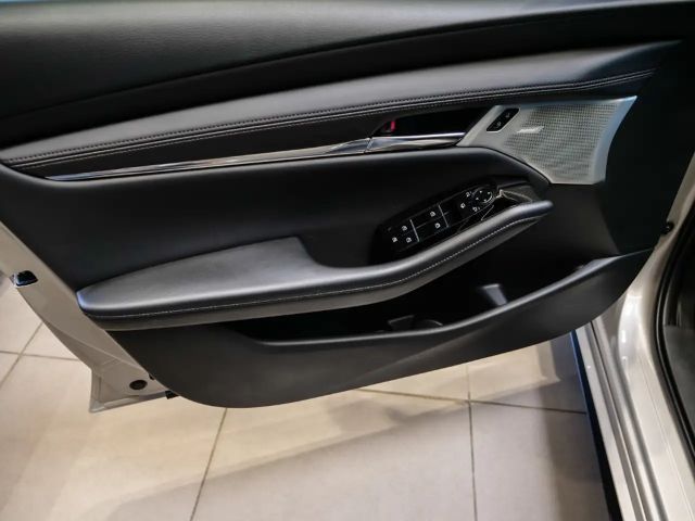 Mazda 3 SkyActiv Takumi