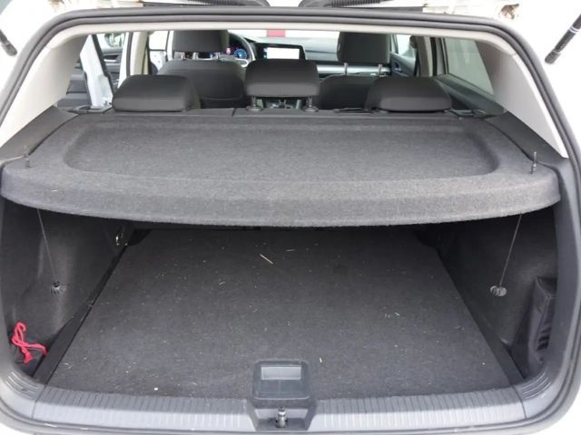 Volkswagen Golf ACT Life