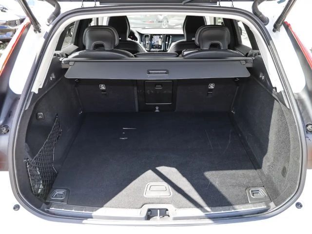 Volvo XC60 Dark Plus