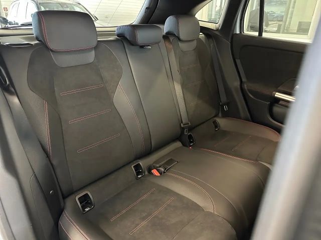 Mercedes-Benz GLA 180 AMG Line