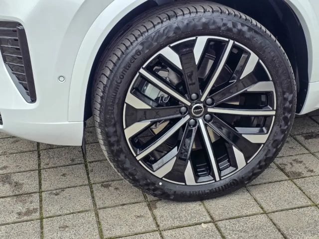 Volvo XC90 Dark Ultra