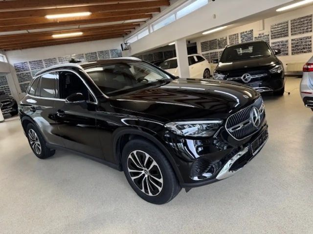 Mercedes-Benz GLC 220 AVANTGARDE GLC 220 d