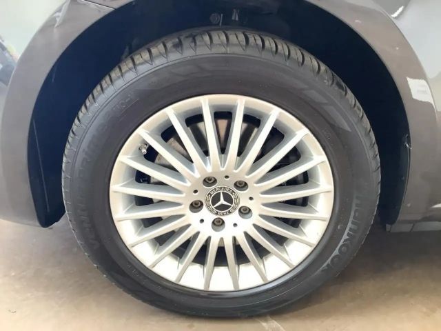 Mercedes-Benz V 220 4MATIC Style V 220 d