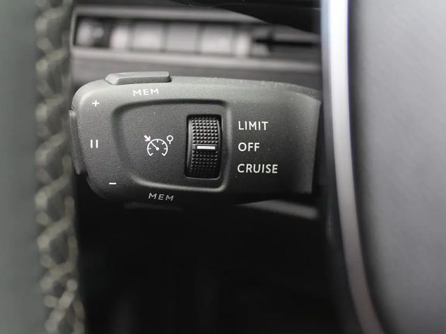 Peugeot 3008 ACC Virtueller Cockpit  LED