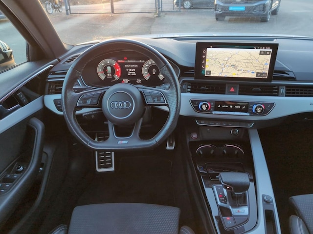 Audi S4 Avant Quattro