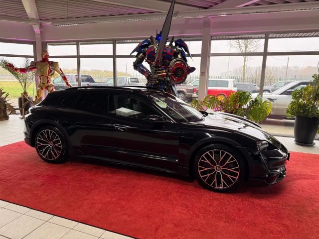 Porsche Taycan 4 Cross Turismo