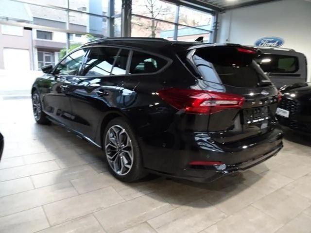 Ford Focus ST Line Wagon