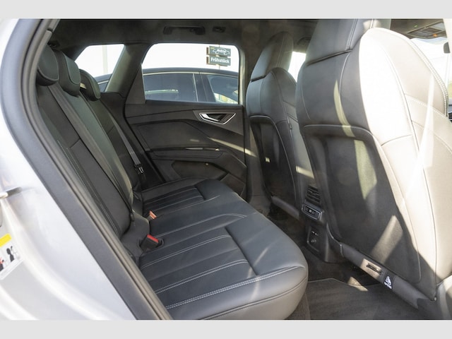 Audi Q4 e-tron SUV 45 e-tron Audi Q4 e-tron