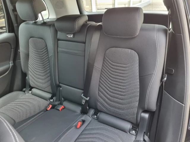 Mercedes-Benz GLB 200 4MATIC GLB 200 d