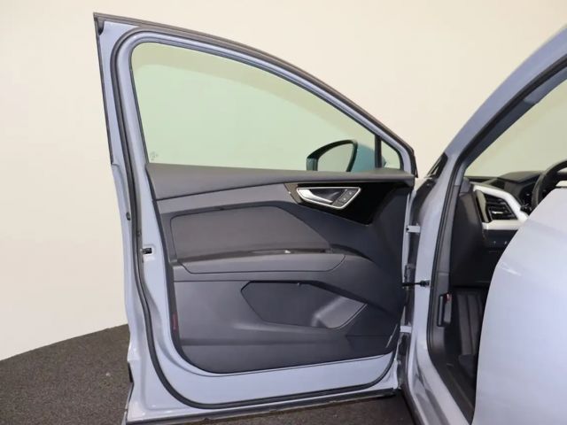 Audi e-tron . Virt.Cockpit LED Einparkhilfe