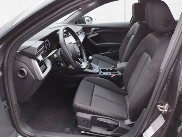 Audi A3 30 TDI Sedan