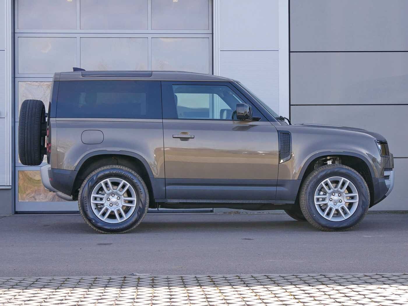 Land Rover Defender 90 S