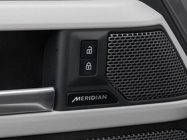 Land Rover Defender 110 D250 SE