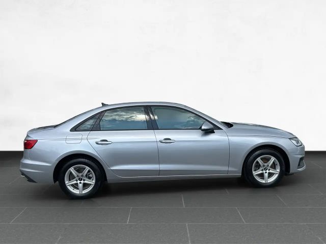 Audi A4 30 TDI S-Tronic Sedan