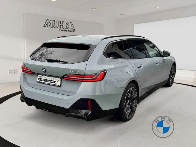 BMW 540 540d M-Sport Touring xDrive