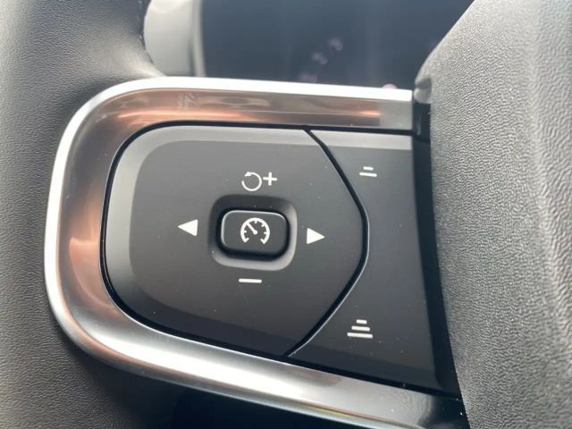 Volvo XC40 Dark Plus