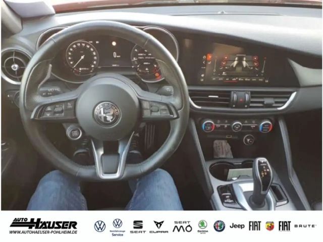 Alfa Romeo Giulia AT8 Q4 Turbo Veloce