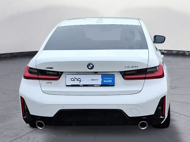 BMW 330 330i M-Sport Sedan xDrive