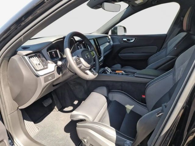 Volvo XC60 Dark Plus