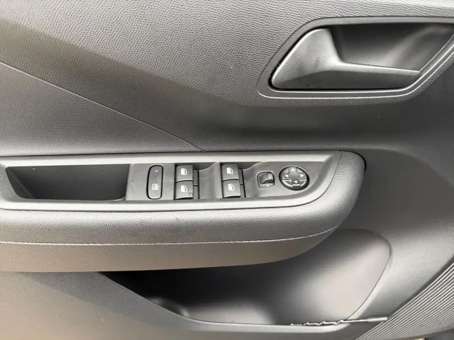 Opel Frontera AUTOMATIK, SHZG, RFK, PDC, LED, NAVI