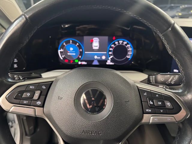 Volkswagen Golf DSG Life Variant