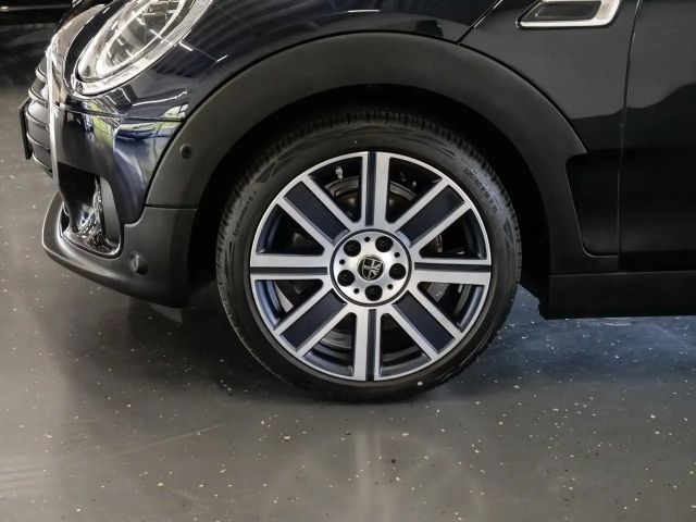 MINI Cooper Clubman Cooper Younique Trim Aut Nav LED RFK+PDC Komfzg