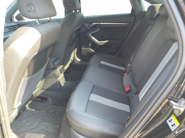 Audi A3 35 TFSI S-Tronic Sedan