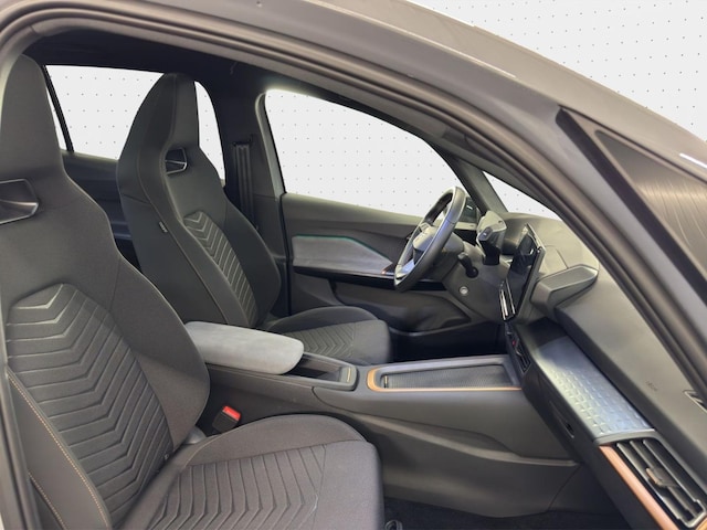 Cupra Born Born *WÄRMEPUMPE*Navi*Kamera*Keyless*19ZOLL*LED*ACC*62 kWh*