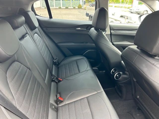 Alfa Romeo Stelvio Q4 Super