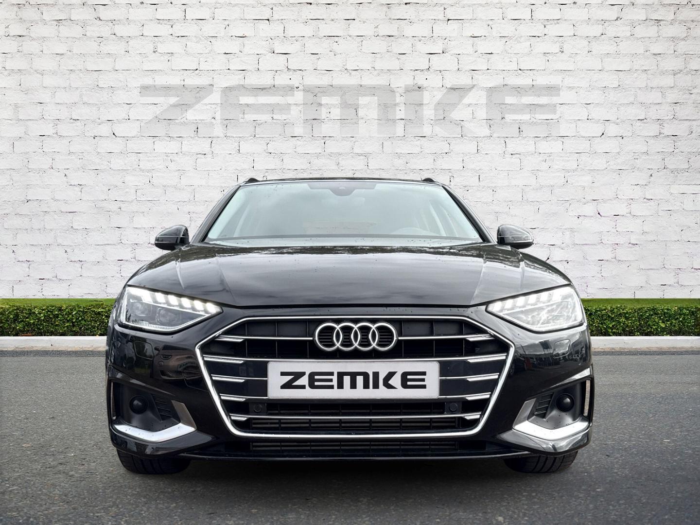 Audi A4 40 TFSI Avant S-Tronic